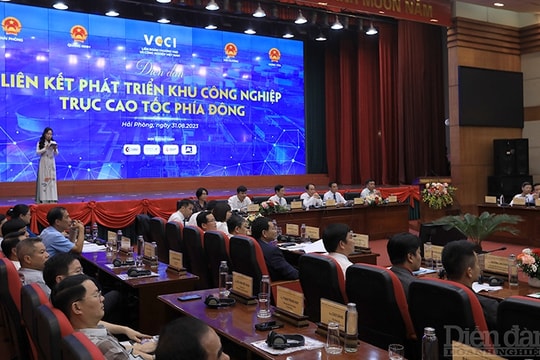 Phóng sự ảnh: Diễn đàn Liên kết phát triển Khu công nghiệp trục cao tốc phía Đông