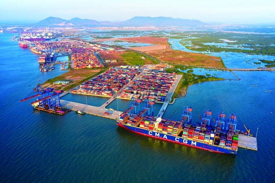 LOGISTICS VÙNG ĐÔNG NAM BỘ:  Khu thương mại tự do -  đột phá phát triển kinh tế