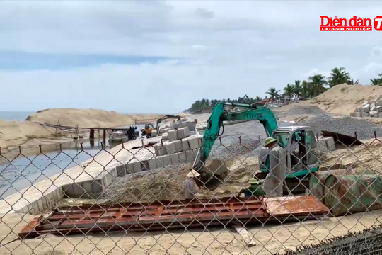 Giữ lấy bờ biển cho Hội An