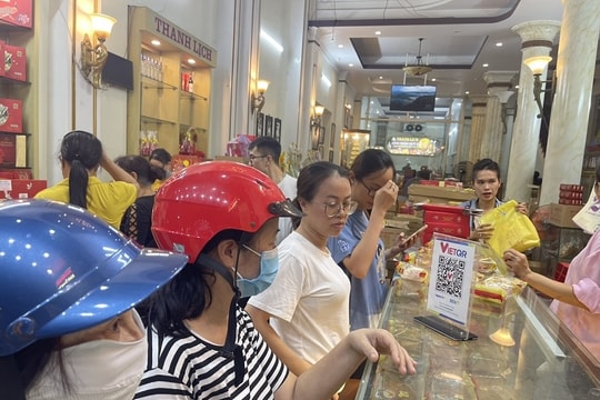 Vì sao bánh trung thu gia truyền Hải Phòng vẫn hút khách?