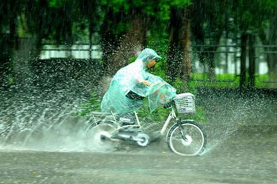 Cách xử lý xe điện bị ngập nước khi trời mưa to