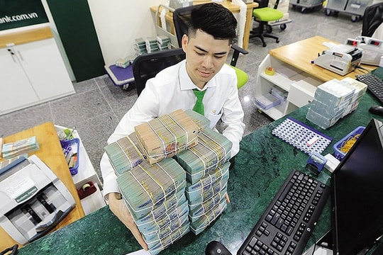 Các ngân hàng đang tăng trưởng tín dụng ra sao?
