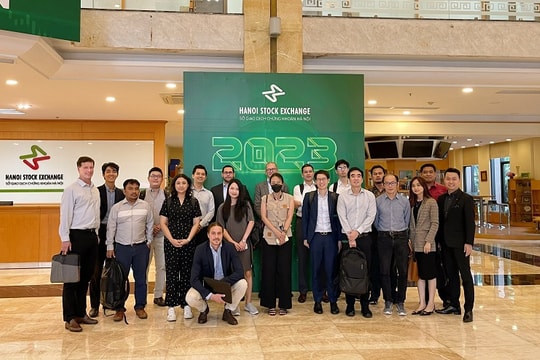 12 định chế tài chính tìm hiểu cơ hội đầu tư vào Việt Nam