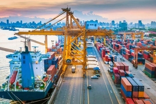 Vượt "cơn gió ngược, GDP Việt Nam tăng trưởng ấn tượng