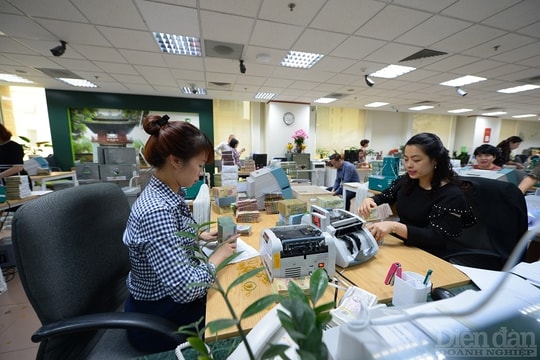 Giải bài toán ngân hàng thừa tiền, doanh nghiệp thiếu vốn