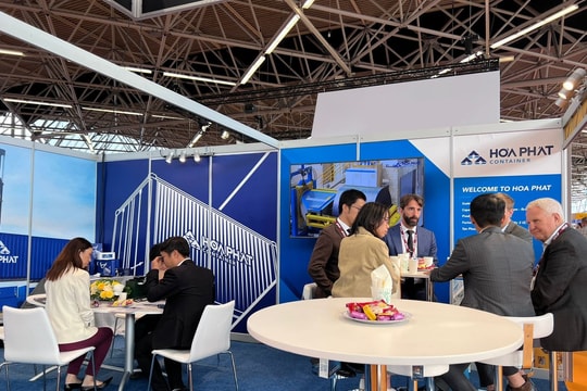 Hòa Phát lần đầu tham gia triển lãm quốc tế về container tại Hà Lan