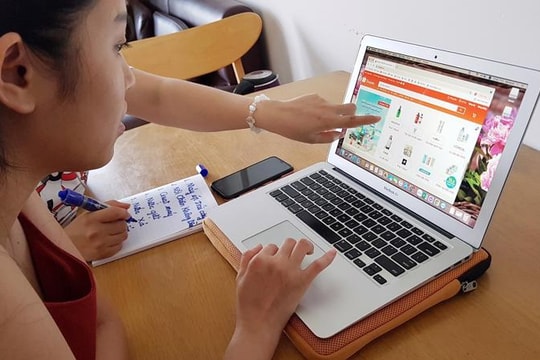 VCCI hỗ trợ DNNVV khai thác hiệu quả thương mại đàm thoại