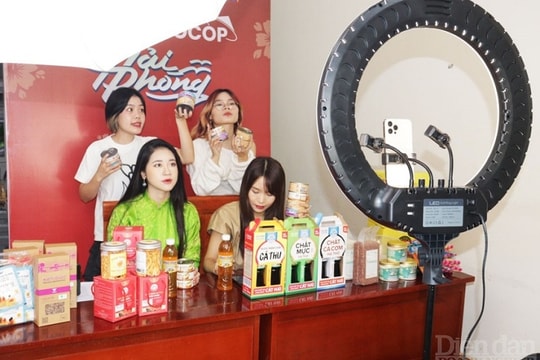 Đẩy mạnh phát triển thương mại điện tử qua mạng xã hội thông qua “Chợ phiên OCOP Hải Phòng”