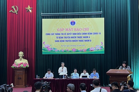 Chuyển COVID-19 sang nhóm B: Kế hoạch tiêm và chi phí tiêm vaccine thay đổi ra sao?