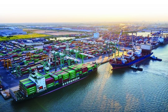 30 NĂM THÀNH LẬP DIỄN ĐÀN DOANH NGHIỆP:  Đồng hành cùng ngành logistics