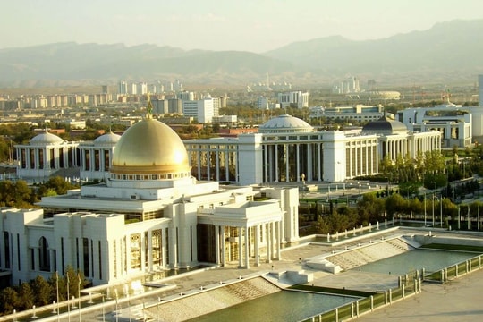 Mỹ, Nga và Trung Quốc “long tranh hổ đấu” ở Trung Á