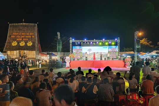 Chư Đăng Ya mùa lễ hội