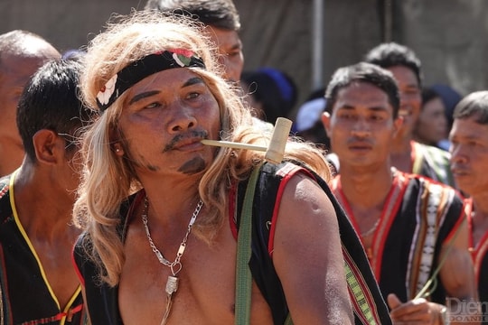 Đắm chìm trong không gian di sản văn hoá cồng chiêng và cuộc đua thuyền trên sóng nước Sê San