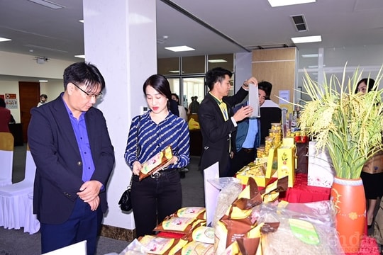 Gia tăng kết nối, tiêu thụ sản phẩm miền núi, vùng sâu vùng xa, hải đảo