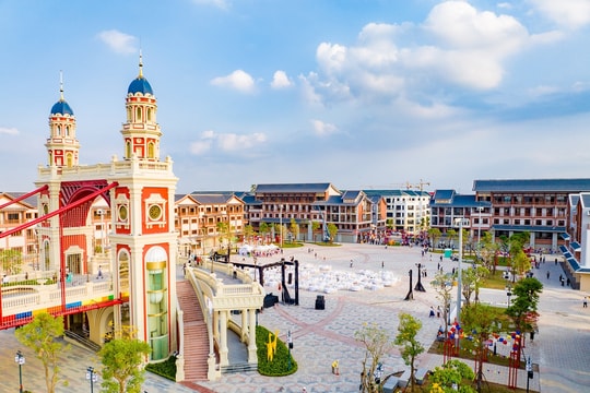 Mega Grand World Hà Nội đếm ngược ngày khai trương đón khách