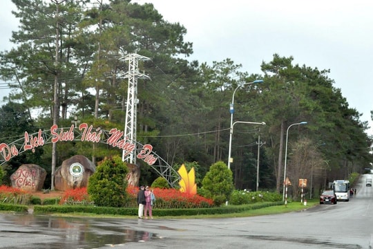 Phát triển du lịch Măng Đen trở thành ngành kinh tế giàu bản sắc