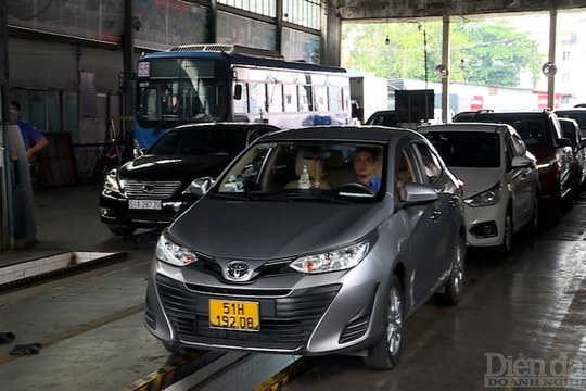 TP.HCM: Khôi phục một số băng chuyền để ổn định hoạt động đăng kiểm