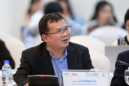 Chuyển dịch cơ cấu nguồn điện và vai trò của điện khí LNG