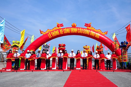 Phó Thủ tướng Lê Minh Khái dự Lễ thông xe cầu Ông Đốc, tuyến tránh Quốc lộ 1 qua TP Cà Mau