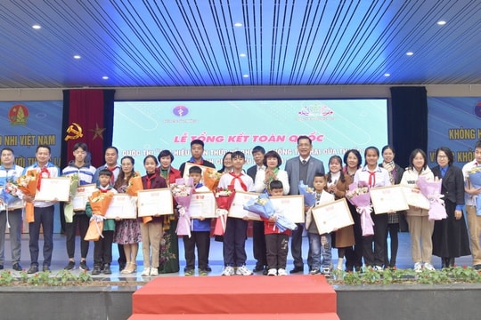 Trao giải cuộc thi Tìm hiểu kiến thức về phòng, chống tác hại của thuốc lá dành cho thiếu nhi năm 2023