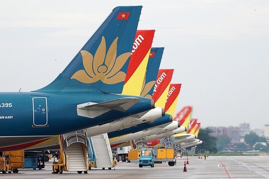 Cân bằng giữa hàng không và du lịch