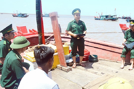 Nam Định: Tăng cường chống buôn lậu, gian lận thương mại trên tuyến biên giới biển