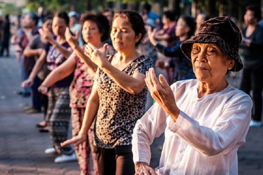 Già hóa dân số: Thách thức của kinh tế Việt Nam trong nay mai