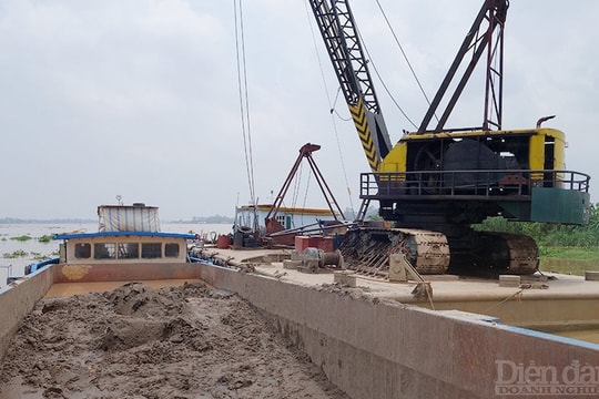 Khởi tố, bắt tạm giam Chủ tịch Ủy ban nhân dân tỉnh An Giang