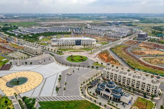 Ngân hàng "mở hầu bao" cho bất động sản