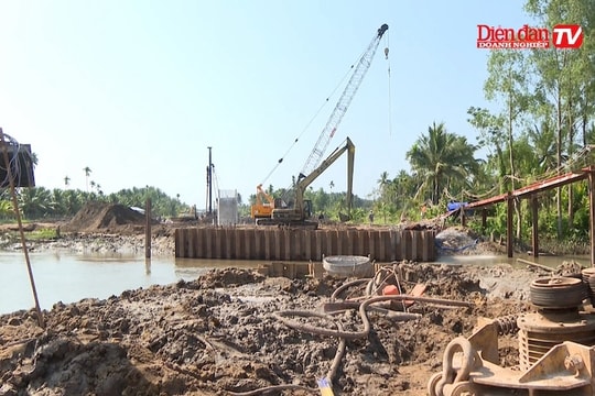“Đầu tư công dẫn dắt đầu tư tư” tạo đột phá hạ tầng