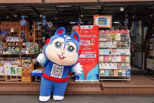 Mở rộng thanh toán không dùng tiền mặt, cách nào?