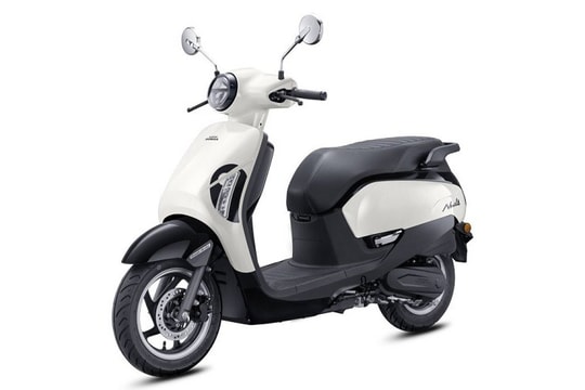 Xe tay ga “cạnh tranh” với Vespa, giá chỉ bằng nửa