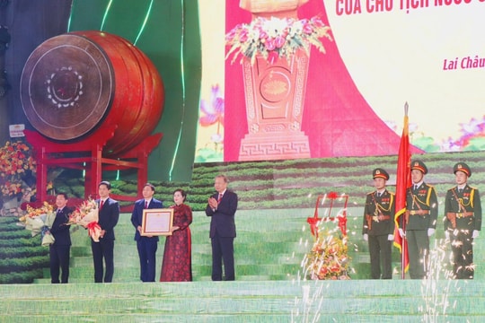 Lai Châu vững bước đi lên