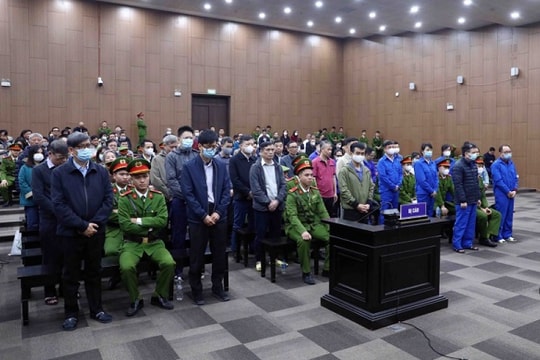 Còn cơ chế “xin – cho” là còn tham nhũng