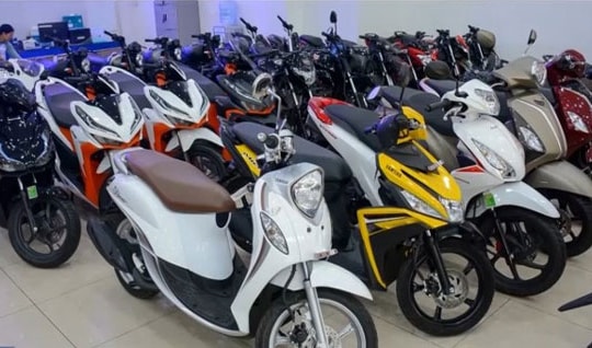 Doanh số bán giảm sâu, xe máy xăng thoái trào?