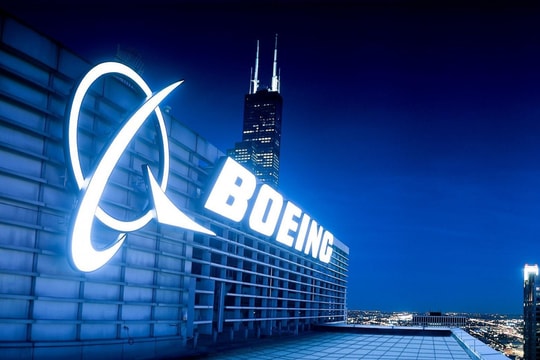 Boeing bất ổn từ thượng tầng