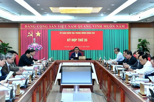 Tăng cường bảo vệ người đấu tranh chống tham nhũng, tiêu cực