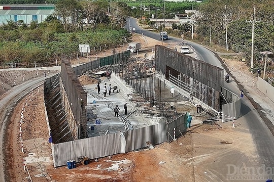 Cao tốc Biên Hoà – Vũng Tàu: Vì sao cả 3 dự án thành phần đều vướng mặt bằng?