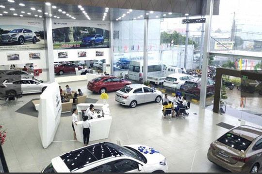 Không khí buồn tẻ bao trùm thị trường ô tô những ngày giáp Tết