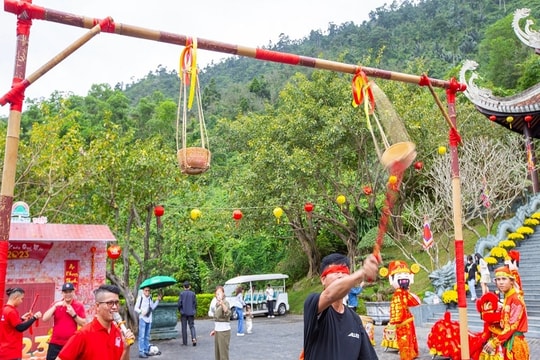Du lịch Đà Nẵng “rộn ràng” chuẩn bị đón Tết Nguyên đán