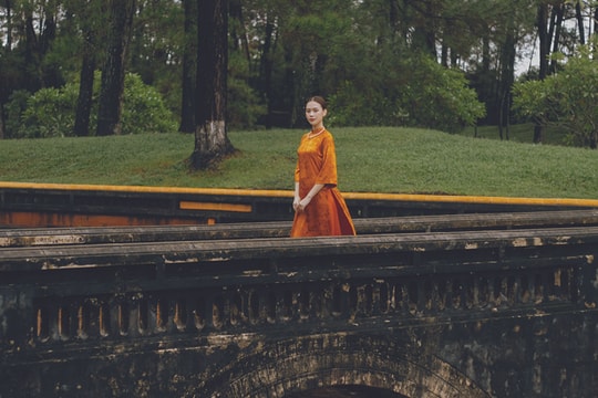 THƯ GIÃN CUỐI TUẦN: Tinh hoa Áo dài Việt