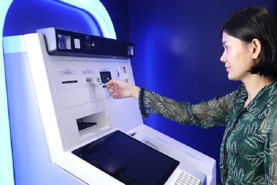 TP.Hồ Chí Minh: Hệ thống ATM hoạt động ổn định, thông suốt những ngày cuối năm