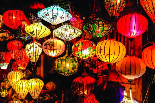 Những chiếc đèn lồng màu sắc ở Hội An