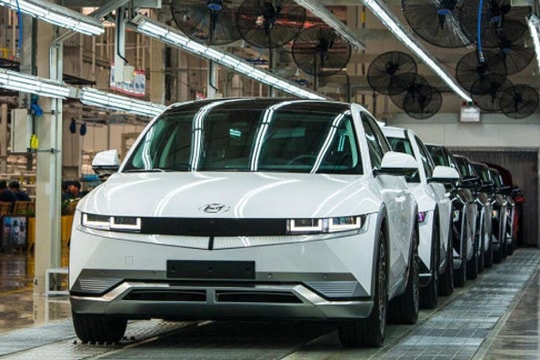 Ô tô điện phát triển và nỗi lo thất thu thuế