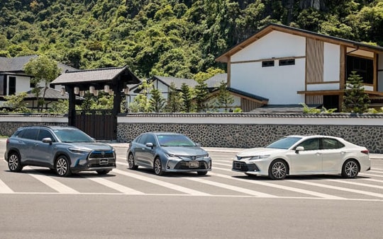 Vì sao xe hybrid khó bán tại Việt Nam?