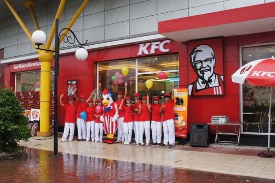 Sôi động thị trường đồ ăn nhanh Việt Nam