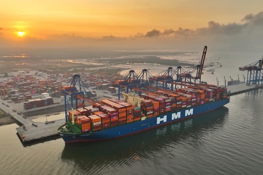 Sản lượng hàng hoá qua cảng biển tăng cao tháng đầu năm, do đâu?