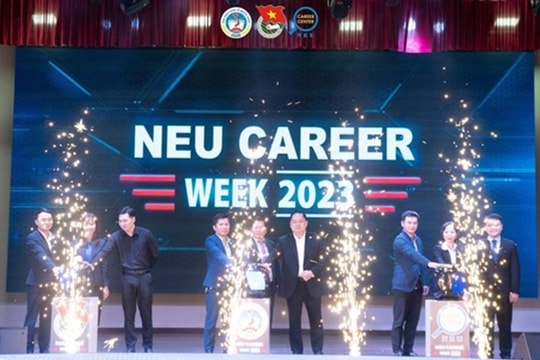 NEU Career Week 2024: Đón đầu cơ hội, dẫn lối thành công