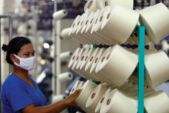 Đề xuất không giảm hạn mức tín dụng để "cứu" ngành sợi