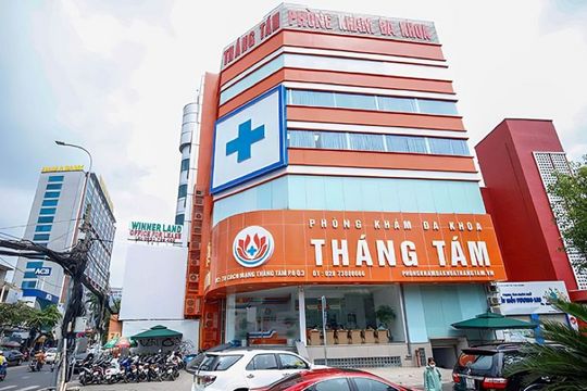 Có nên đến khám chữa bệnh tại Phòng khám Tháng Tám không?